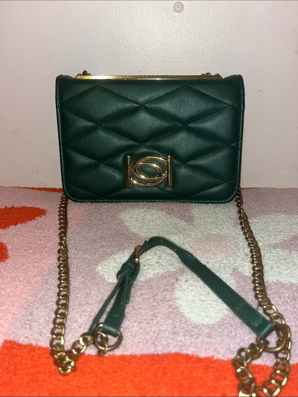 BEBE LOS ANGELES Quilted Dark Green Chain Shoulder Bag